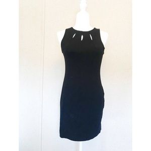 4 for $25 🌈 Black Bodycon Dress